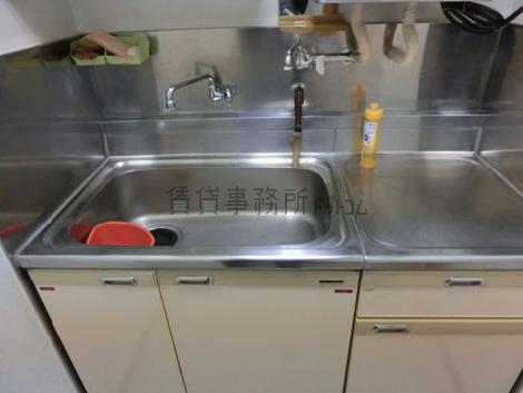 新栄ビルの給湯室