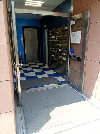 正面玄関
