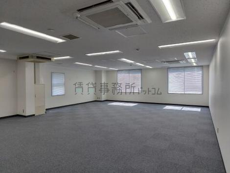 全国旅館会館の室内