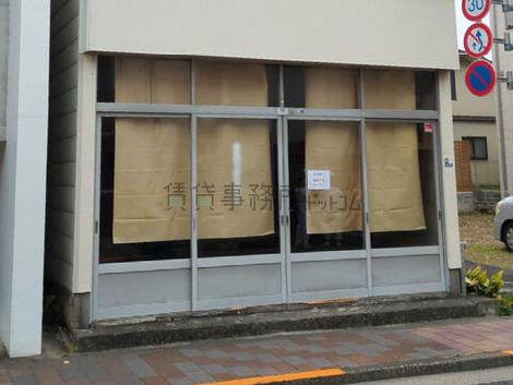 正面玄関