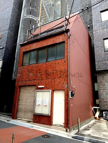 麹町本通郵便局ビルの外観写真