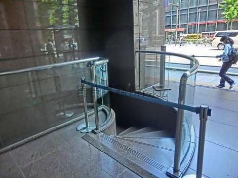 正面玄関