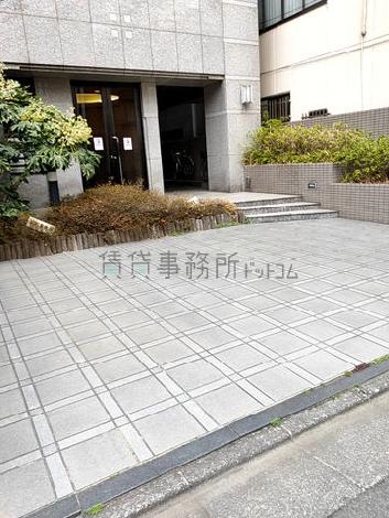 正面玄関