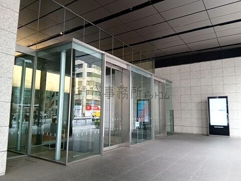 正面玄関