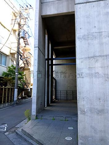 正面玄関