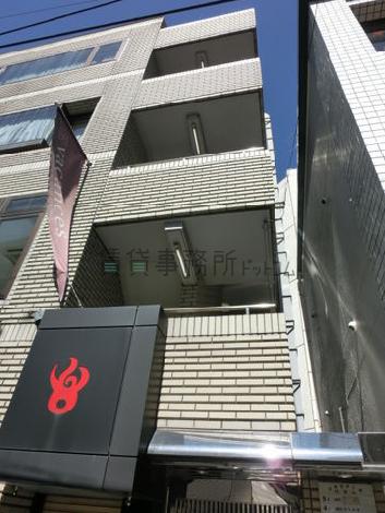 シックなタイル壁