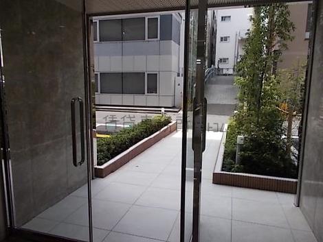 正面玄関