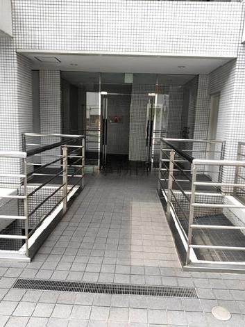 正面玄関