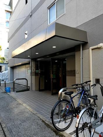 正面玄関
