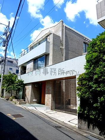 POWERs STATIONの外観写真