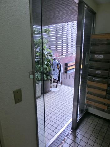 正面玄関