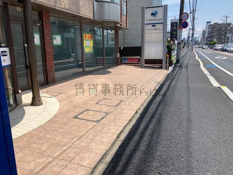 正面玄関