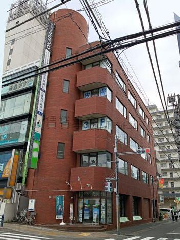 新松戸岡田ビルの外観写真
