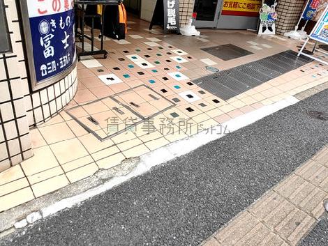 正面玄関