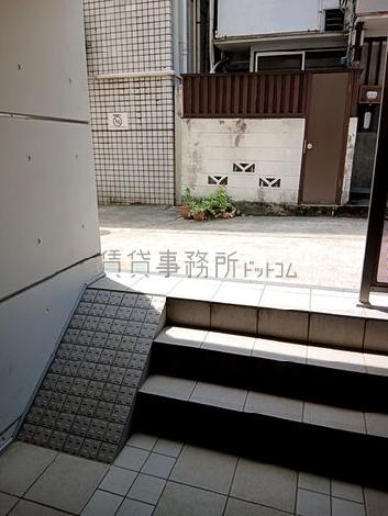 正面玄関