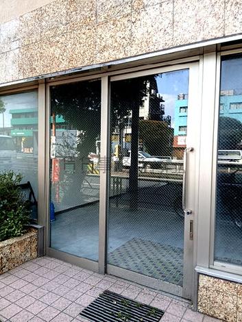 正面玄関