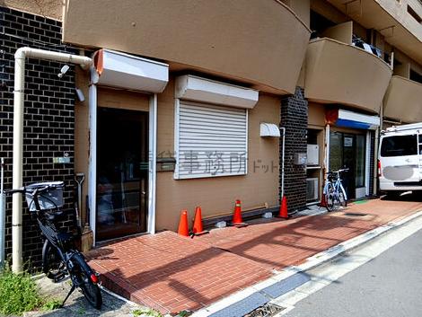 正面玄関