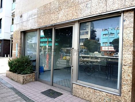 正面玄関