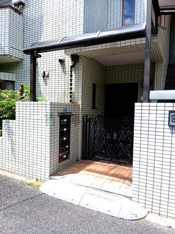 正面玄関