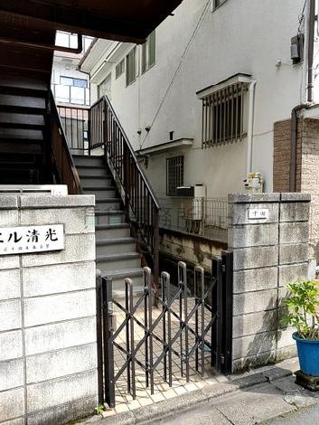 正面玄関