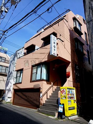 東京新宿亭ホテルの外観写真