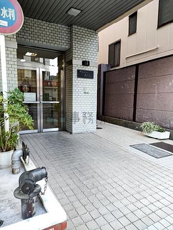 正面玄関