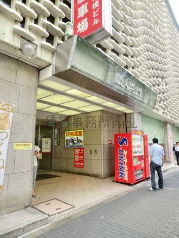 正面玄関