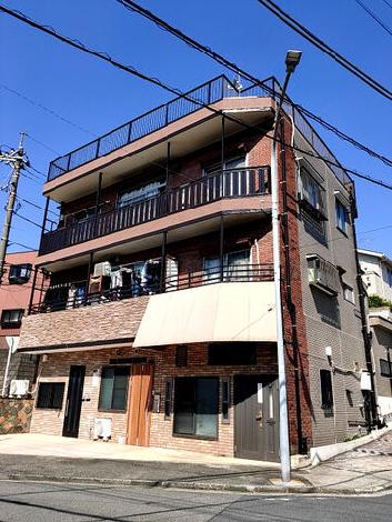 マンション日吉台の外観写真
