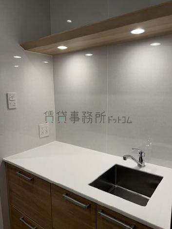 +SHIFT 日本橋桜通りの給湯室
