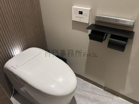 +SHIFT 日本橋桜通りのトイレ