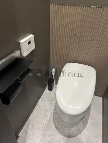 +SHIFT 日本橋桜通りのトイレ