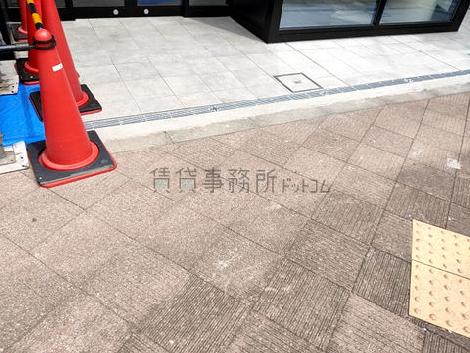 正面玄関