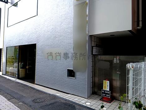 正面玄関