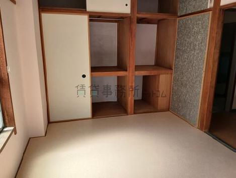 蓮田ビルの室内