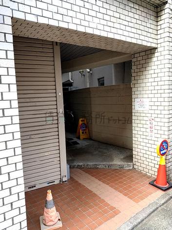 正面玄関