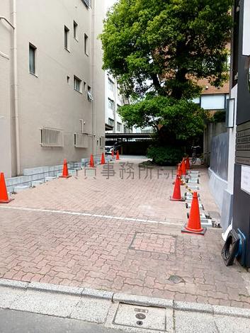 正面玄関