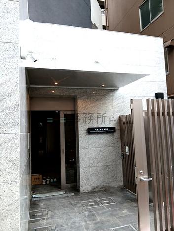 正面玄関