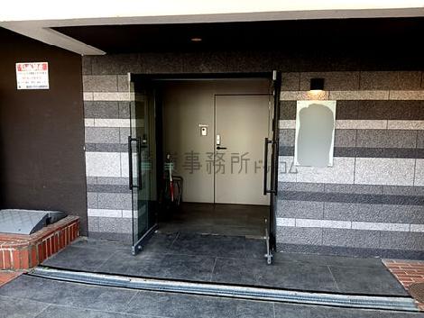 正面玄関