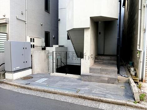正面玄関