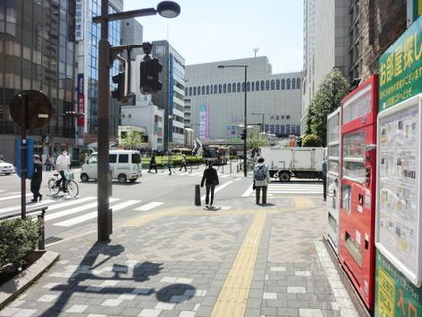 八王子駅方面