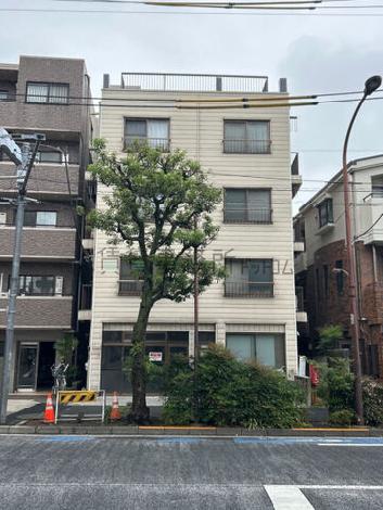 杉本ビルの外観写真