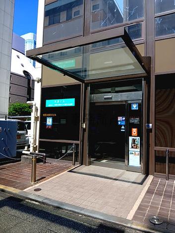 正面玄関