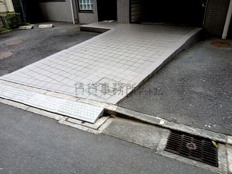 正面玄関