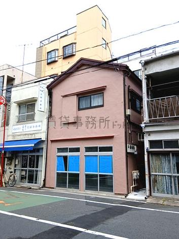 Moon Earthの外観写真