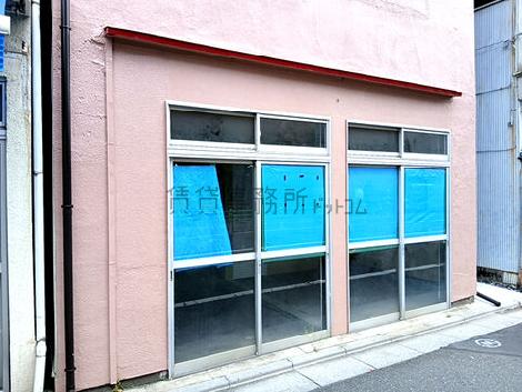 正面玄関