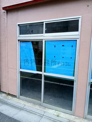 正面玄関