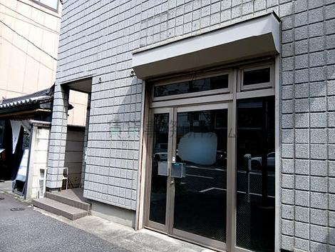 正面玄関