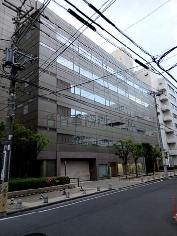 横浜ウエストサイドビルの外観写真