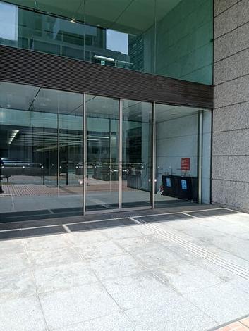 正面玄関