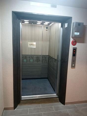 エレベーター